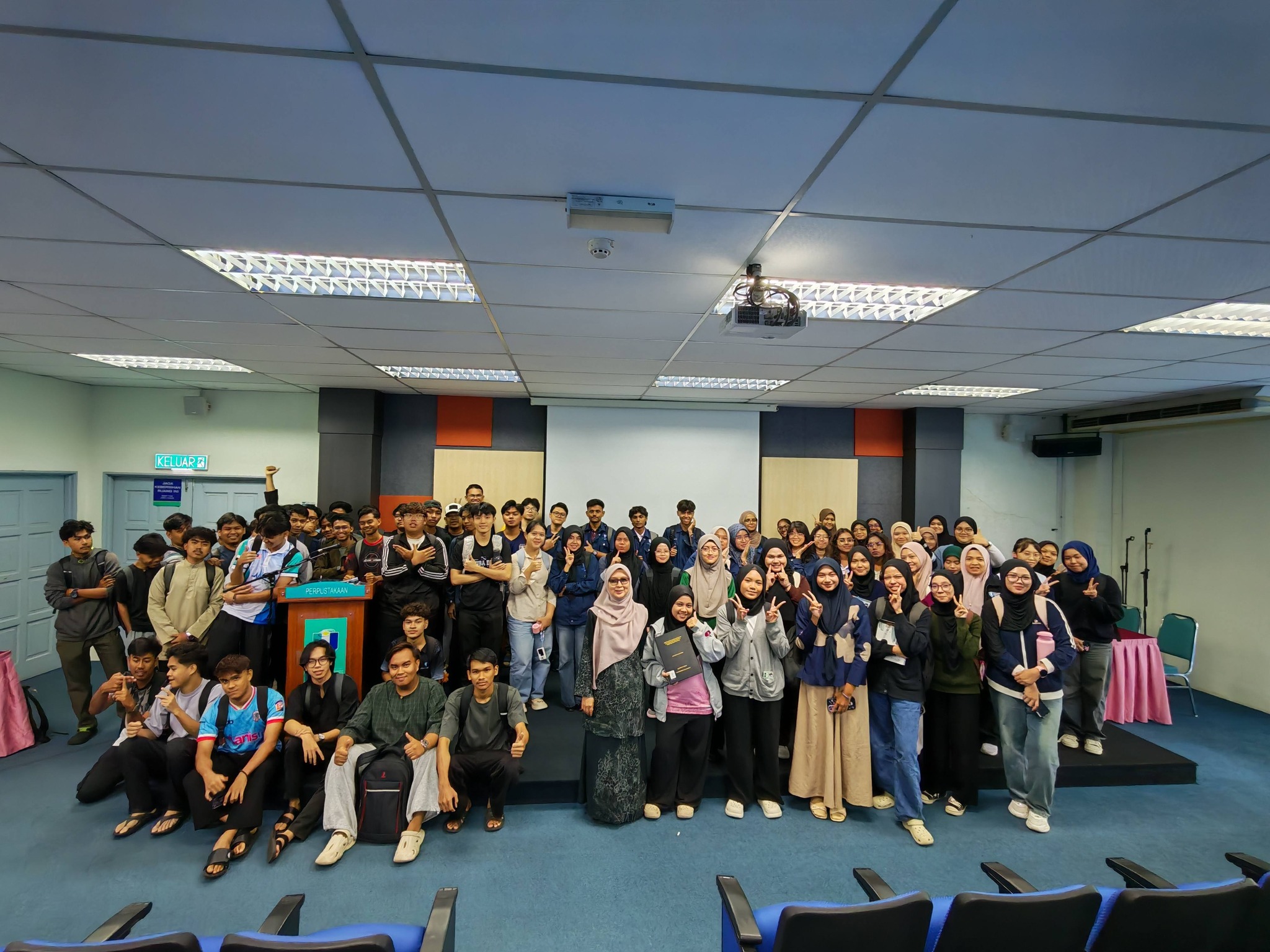 Sesi Perkongsian Modul Perisian Mendeley bersama pelajar Kursus DRA2964 Civil Engineering Final Project